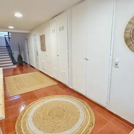 Апартаменти Nomad Haux In The Heart Of Tossa 8 *